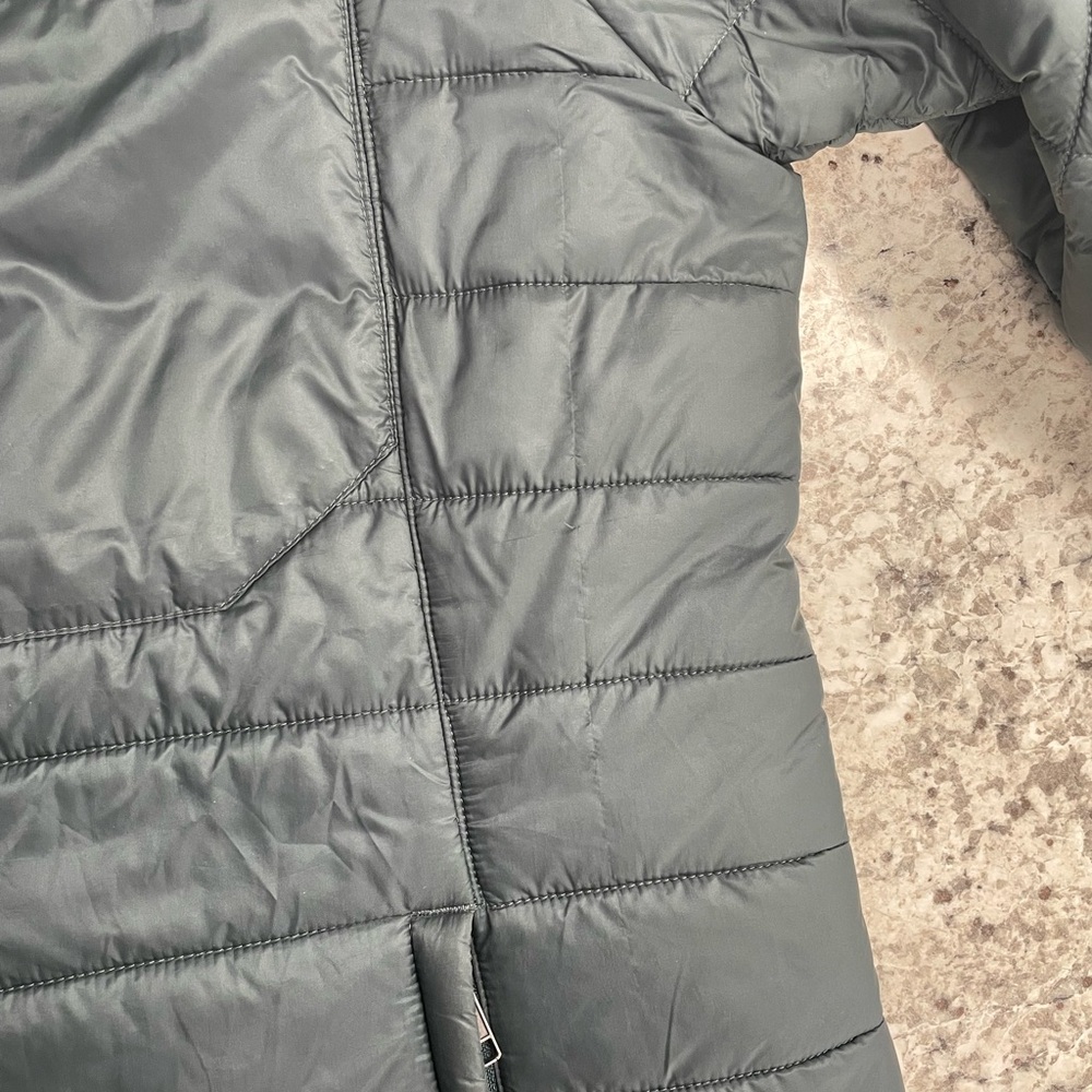 Patagonia Meduim Jacket - Picture 8 of 9